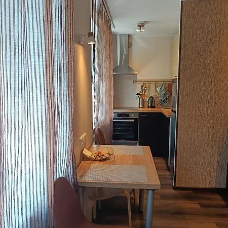 Narvacenter 2, рядом с границей