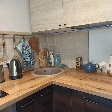 Narvacenter 2, рядом с границей *