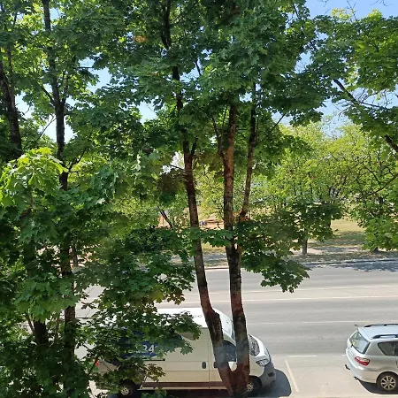 Narvacenter 2, рядом с границей Apartman